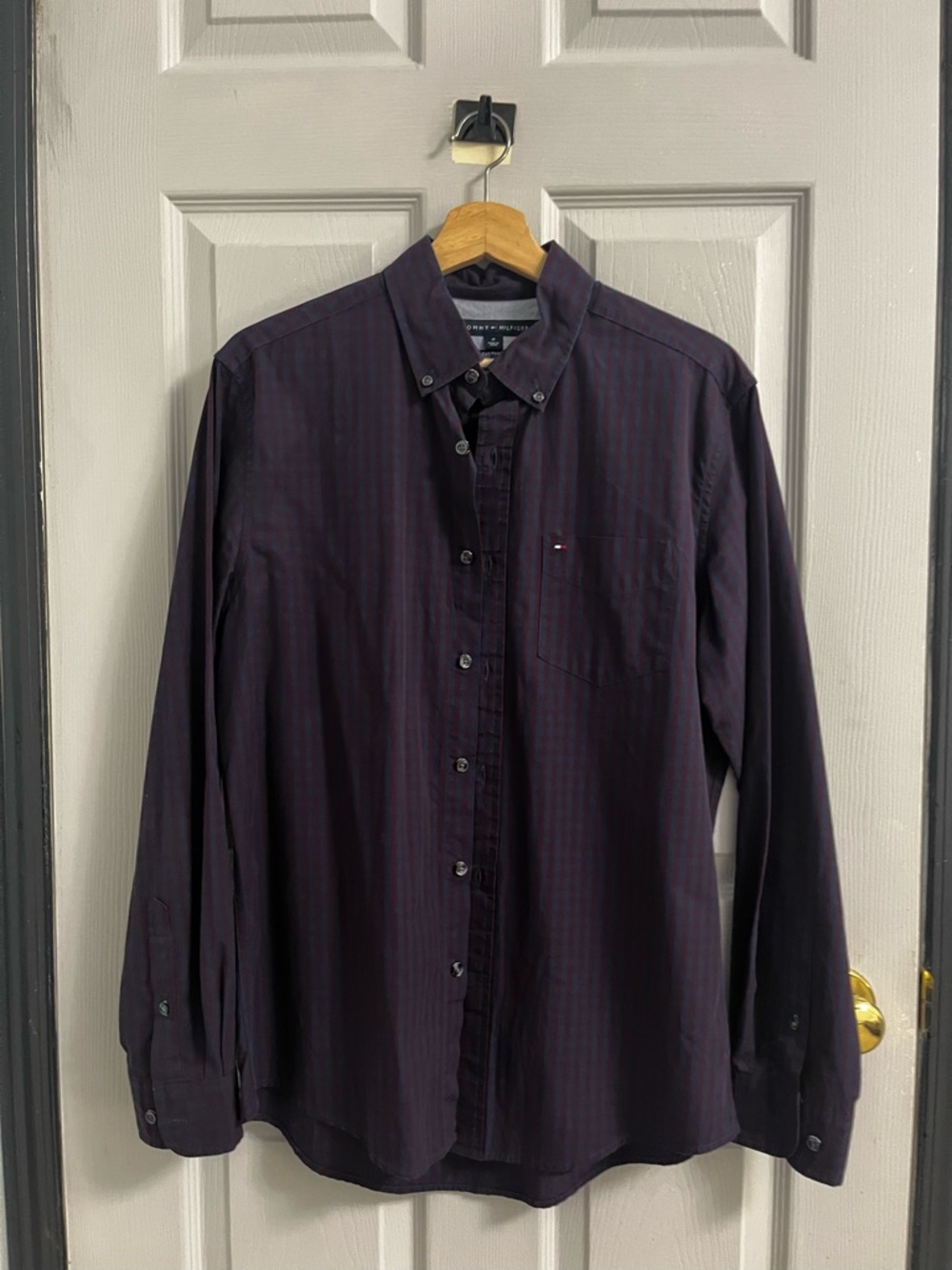 TOMMY HILFIGER // Purple & Blue Custom Fit Button-up Shirt // Size M